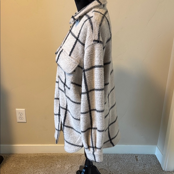 ZSupply Plaid Women's Shacket in Cream and Black - medium - Picture 2 of 6